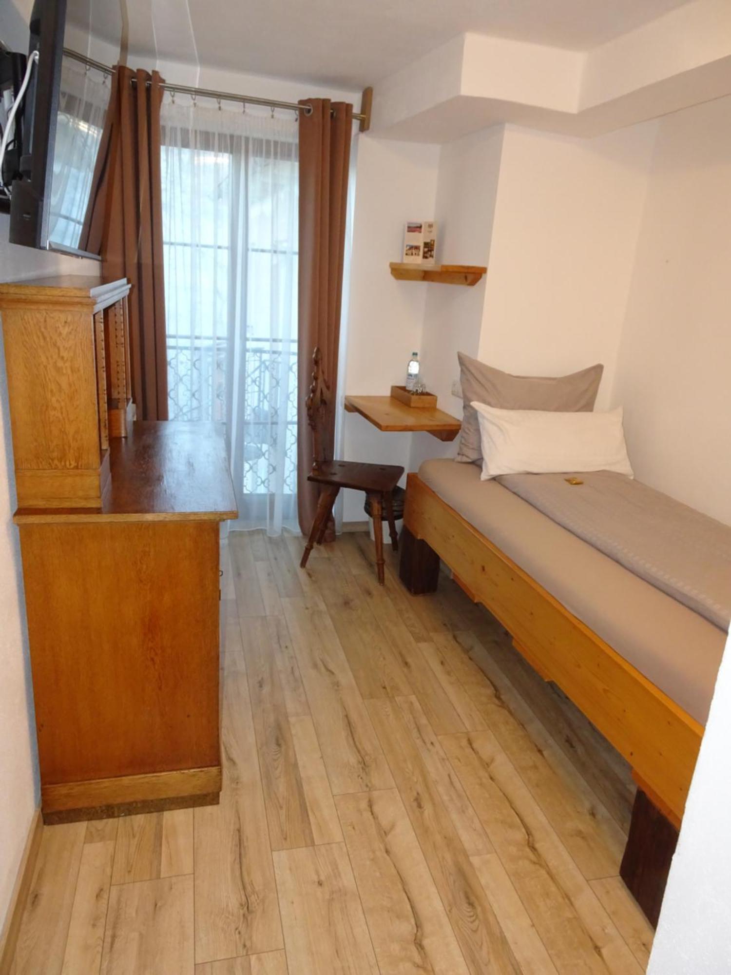 דינגולפינג Wirgarten Antik Hotel מראה חיצוני תמונה